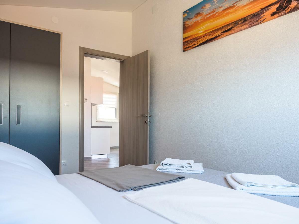 Apartment ˝Soleil˝ Vir Dış mekan fotoğraf