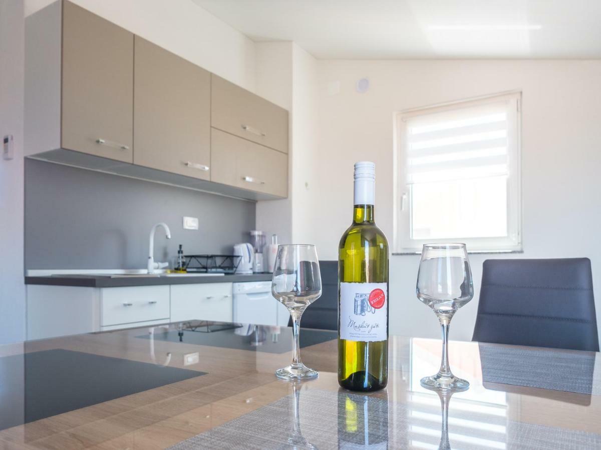 Apartment ˝Soleil˝ Vir Dış mekan fotoğraf